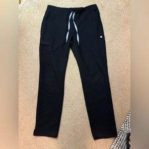 Figs Yola Scrub Pant in Black